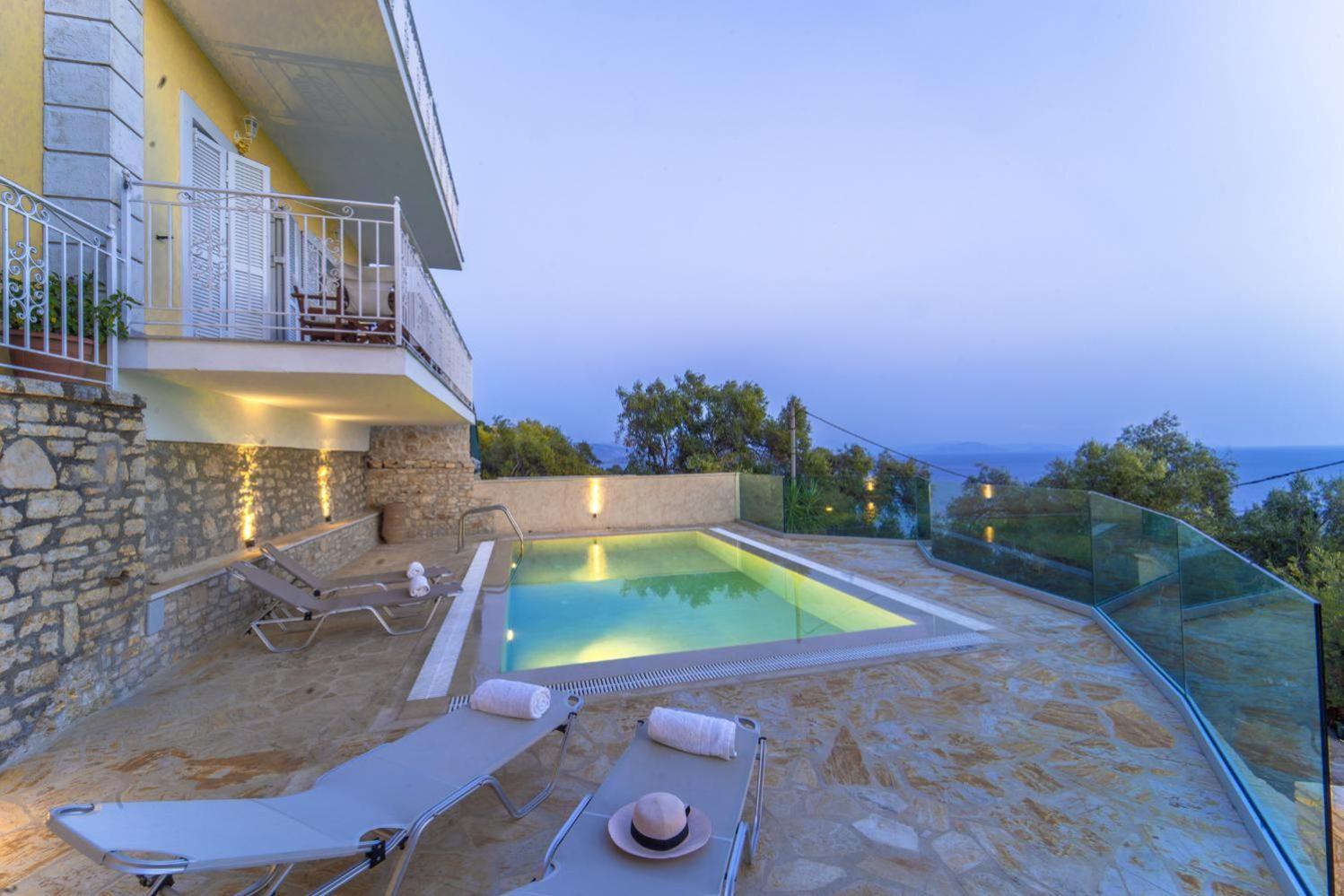 Villa Sunrise *