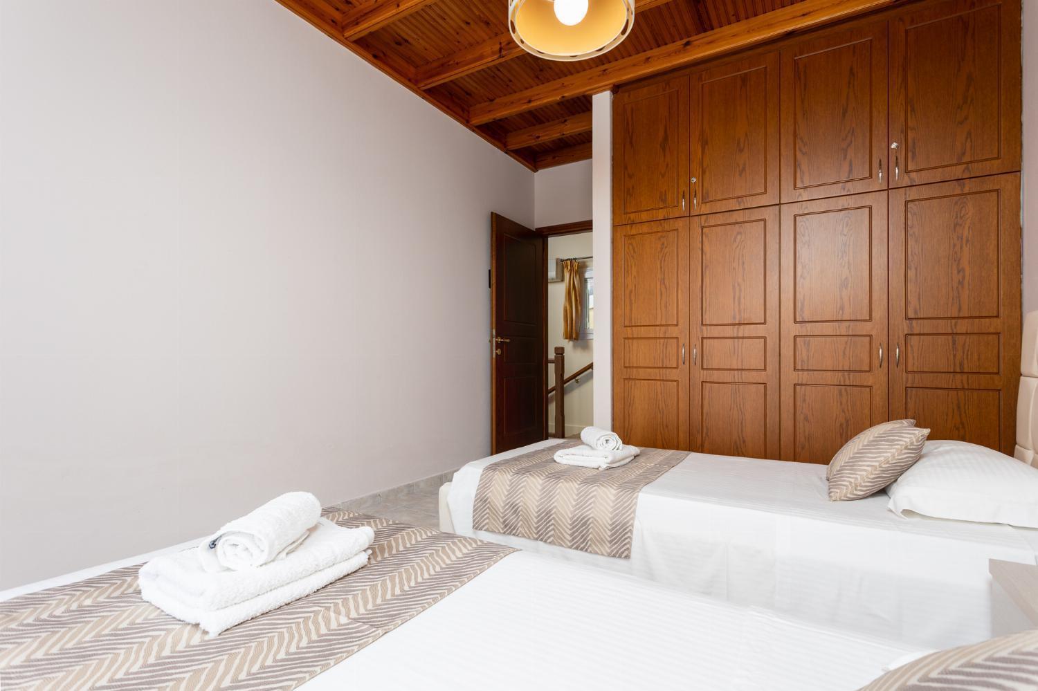 Sunrise Villa *